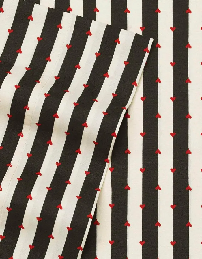 Betsey Johnson Women BETSEYS WONDERLAND STRIPE BLACK QUEEN SHEET SET MULTI