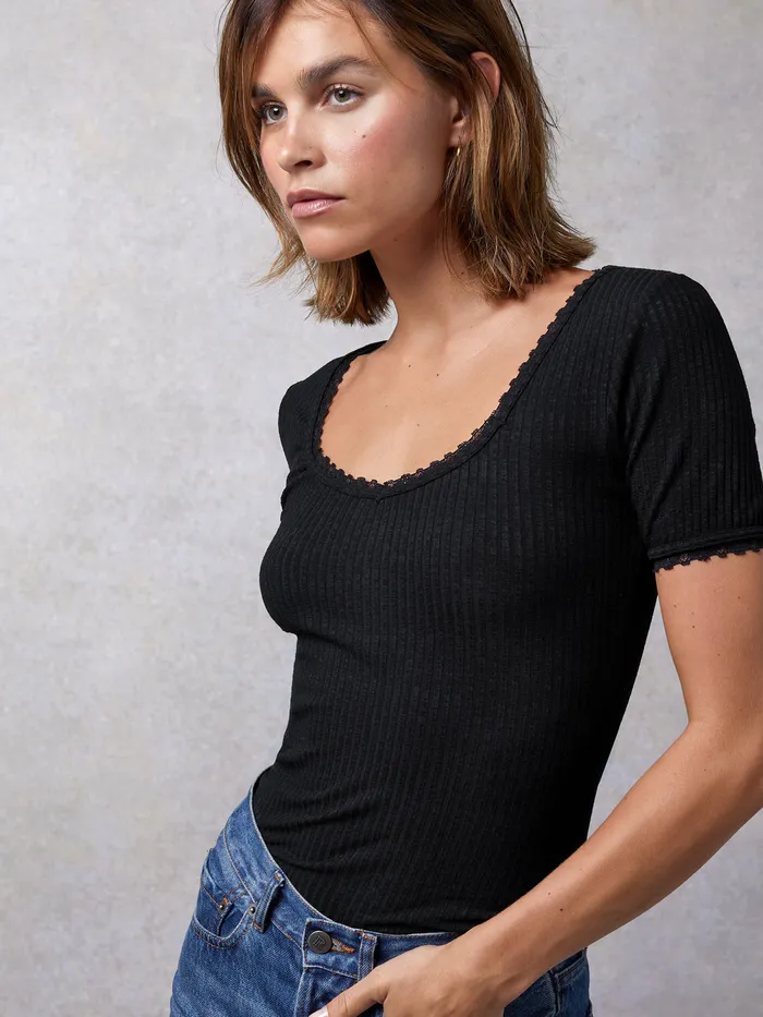 Giuia Top Noir Women Tops Rouje
