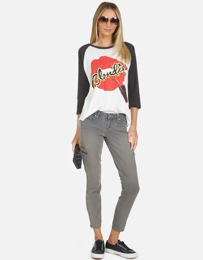 Kenya Blondie Kiss Milkonyx Women039s Lauren Moshi Short Sleeve