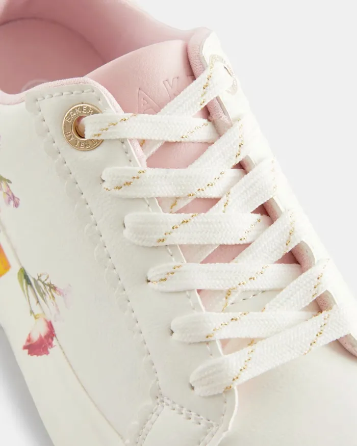 Kids CLAUDDI 8211 Floral Chunky Trainers White Ted Baker Older Girls Kids CLAUDDI 8211 Floral Chunky Trainers White Ted Baker Older Girls