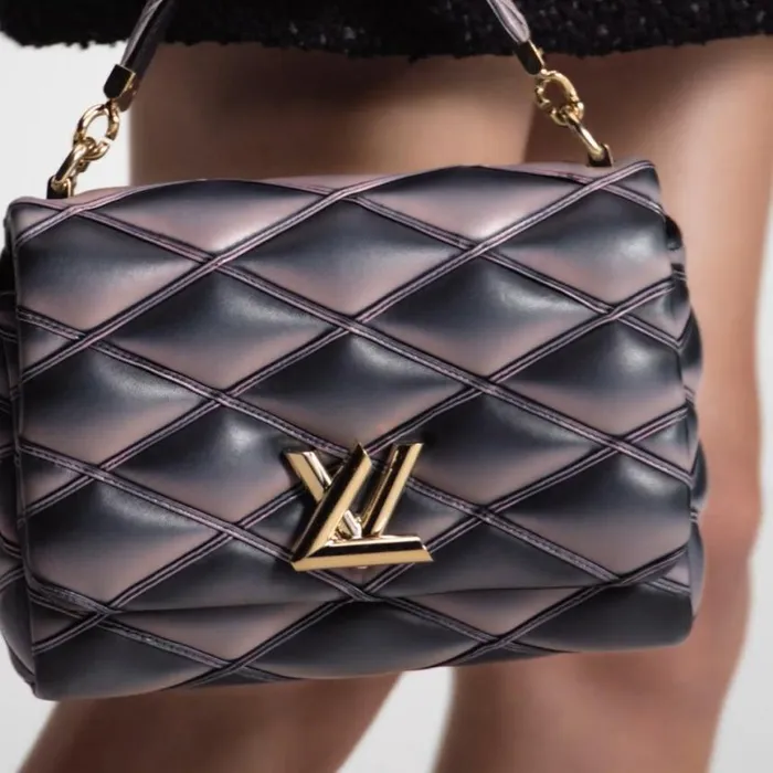 Louis Vuitton M23569 GO14 MM BlackPink 8211 Louis Vuitton Handbag Store Women Louis Vuitton Twist Bag