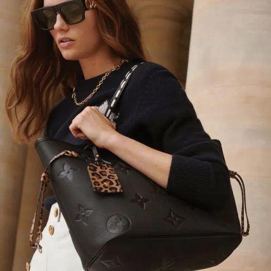 Louis Vuitton Neverfull MM Black M45856 Cream M58525 8211 Louis Vuitton Handbag Store Women Louis Vuitton Neverfull Bag