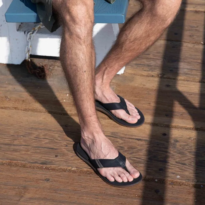Men Reef Flip Flops Santa Ana Black
