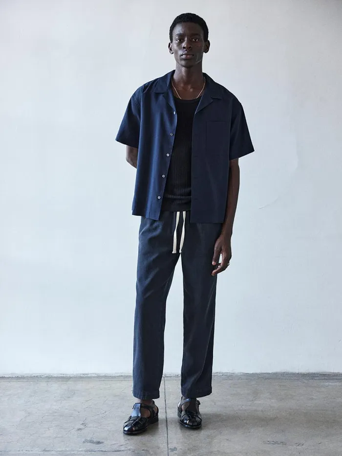 Men Shirts FRAME Short Sleeve Camp Collar Shirt 8212 Dark Navy Men Shirts FRAME Short Sleeve Camp Collar Shirt 8212 Dark Navy