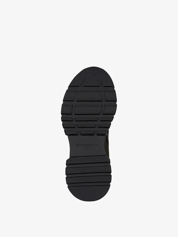Men Sneakers Givenchy Spectre Runner Sneakers In Synthetic Fiber With Zip Black
