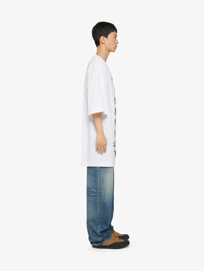 Men TShirts Givenchy Wide Fit Tshirt In Cotton With Eyelet Details White