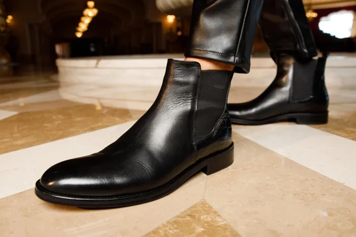 Men The Manby Black Leather Chelsea Boot Vinci Leather Boots