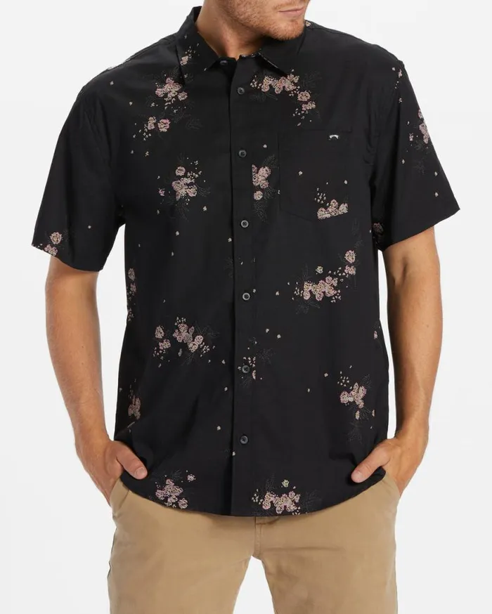 Mens Sundays Mini Short Sleeve Shirt Phantom Billabong Shirts