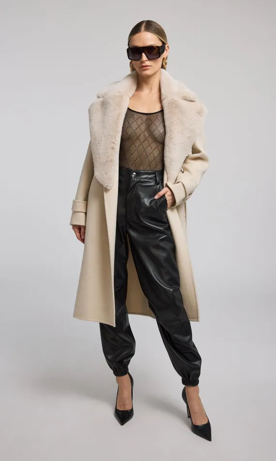 Outerwear Women Generation Love Clothing Annakin Faux Fur Collar Wool Coat Cream
