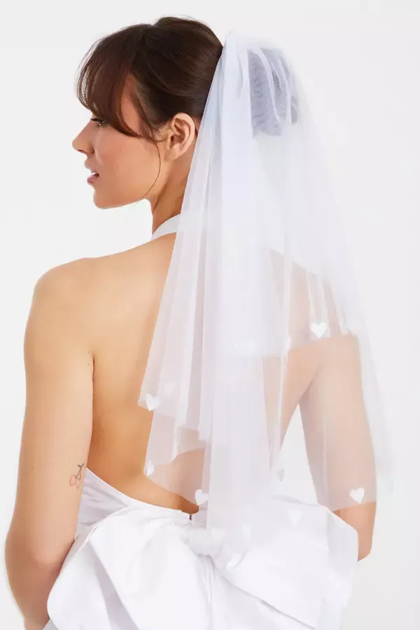 Quiz Clothing Bride To Be Bridal White Heart Veil 8211 Women
