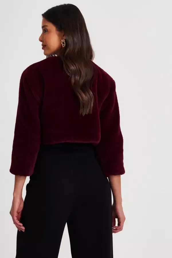 Quiz Clothing Capes and Ponchos Dark Red Faux Fur Long Sleeve Cape 8211 Women Quiz Clothing Capes and Ponchos Dark Red Faux Fur Long Sleeve Cape 8211 Women