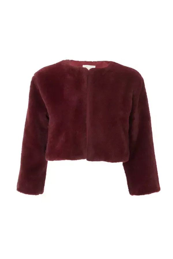 Quiz Clothing Capes and Ponchos Dark Red Faux Fur Long Sleeve Cape 8211 Women Quiz Clothing Capes and Ponchos Dark Red Faux Fur Long Sleeve Cape 8211 Women