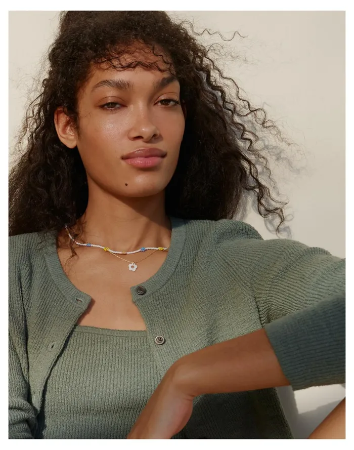 Retro Daisy Mother Of Pearl Pendant Necklace Vintage Gold Women Madewell Necklaces Retro Daisy Mother Of Pearl Pendant Necklace Vintage Gold Women Madewell Necklaces