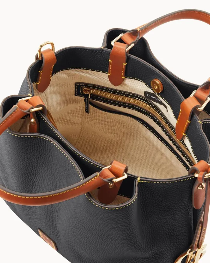 Satchels Women Dooney and Bourke Pebble Grain Barlow Black