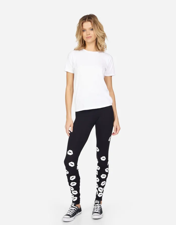 Shae White Foil Scattered Lips Black Women039s Lauren Moshi Leggings