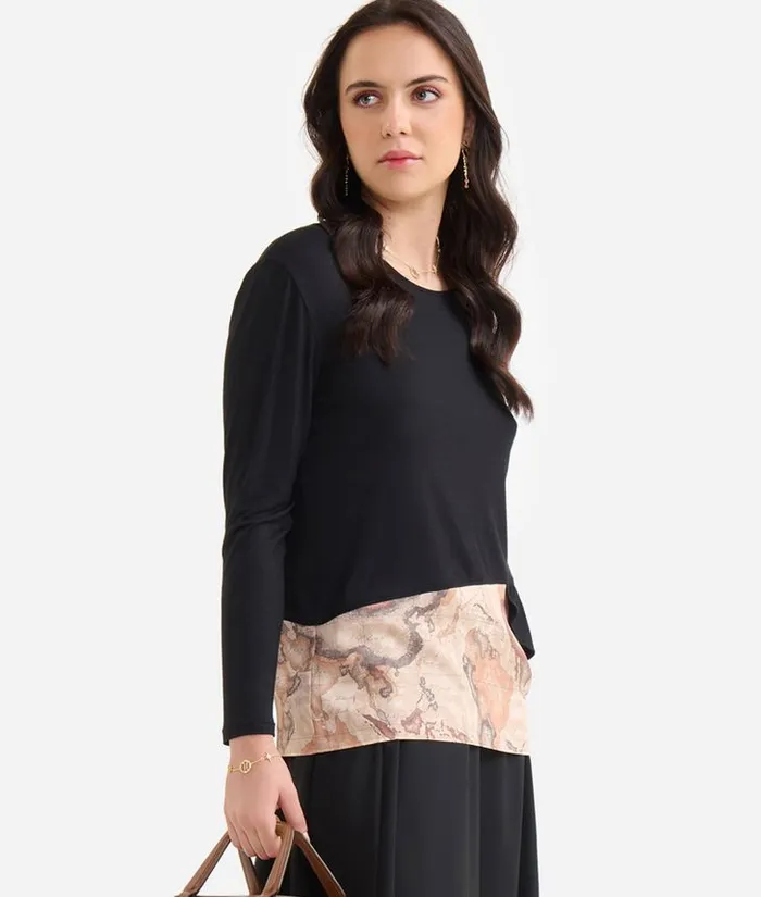 Stretch Viscose Jersey TShirt With Geo Classic Flounce Black Woman Alviero Martini Knitwears Shirts and Tops
