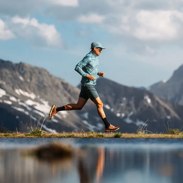 The POW Zeroweight Running Jacket Arctic Men Odlo Jackets and Vests The POW Zeroweight Running Jacket Arctic Men Odlo Jackets and Vests