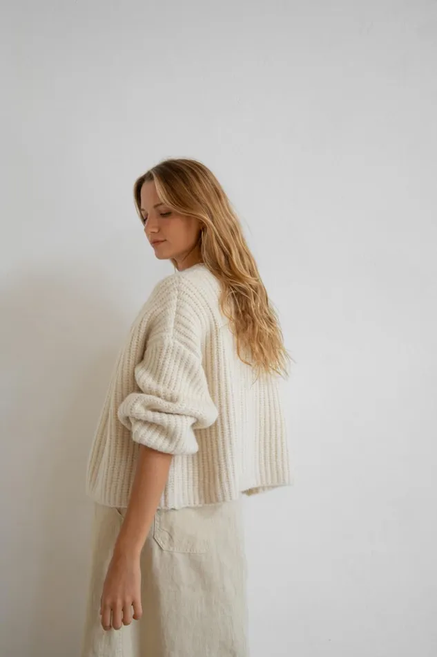VRG GRL JumpersSweaters Women Elsie Knit Cardigan Cream VRG GRL JumpersSweaters Women Elsie Knit Cardigan Cream