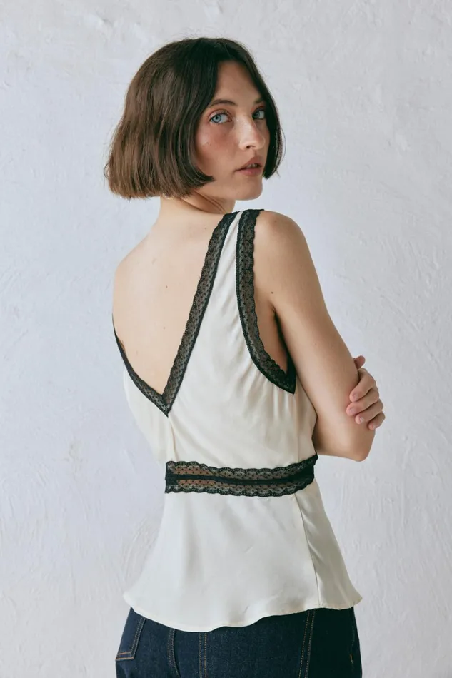VRG GRL Sleeveless Women Andi Top Cream
