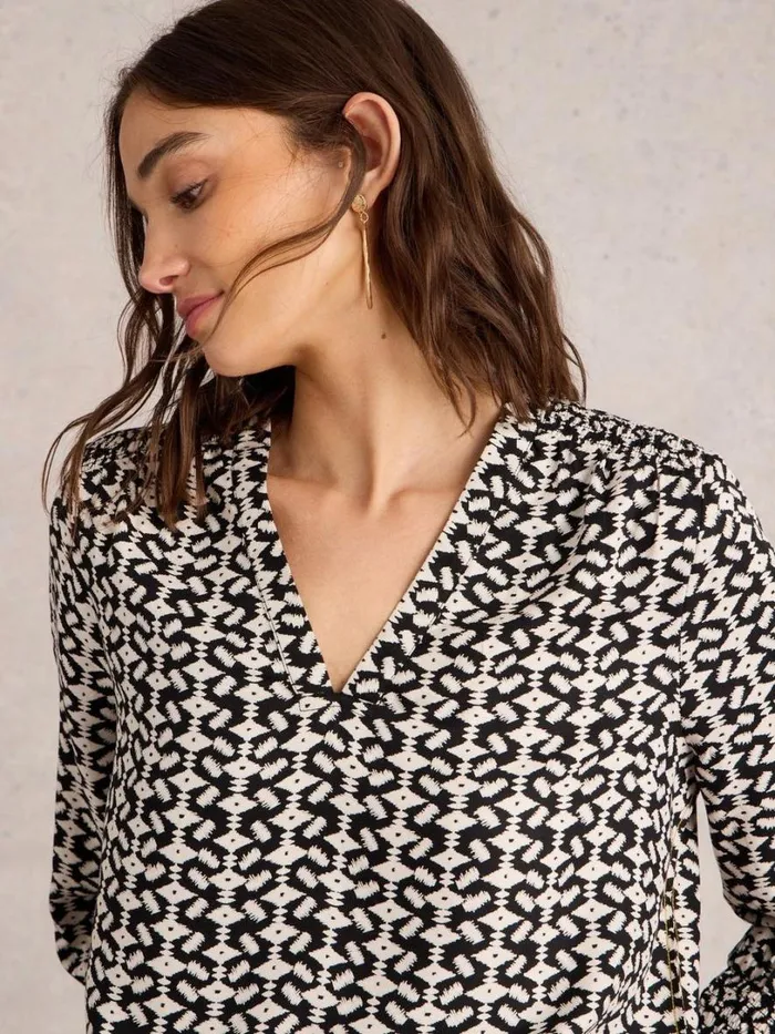 White Stuff Tops and Tees Elisa Mid Sleeve V Neck Top Black Print 8211 Women White Stuff Tops and Tees Elisa Mid Sleeve V Neck Top Black Print 8211 Women