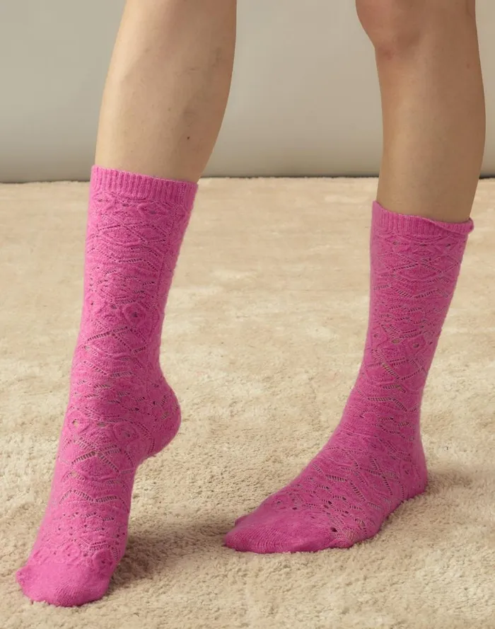 Women ACCESSORIES Cynthia Rowley Crochet Wool Socks