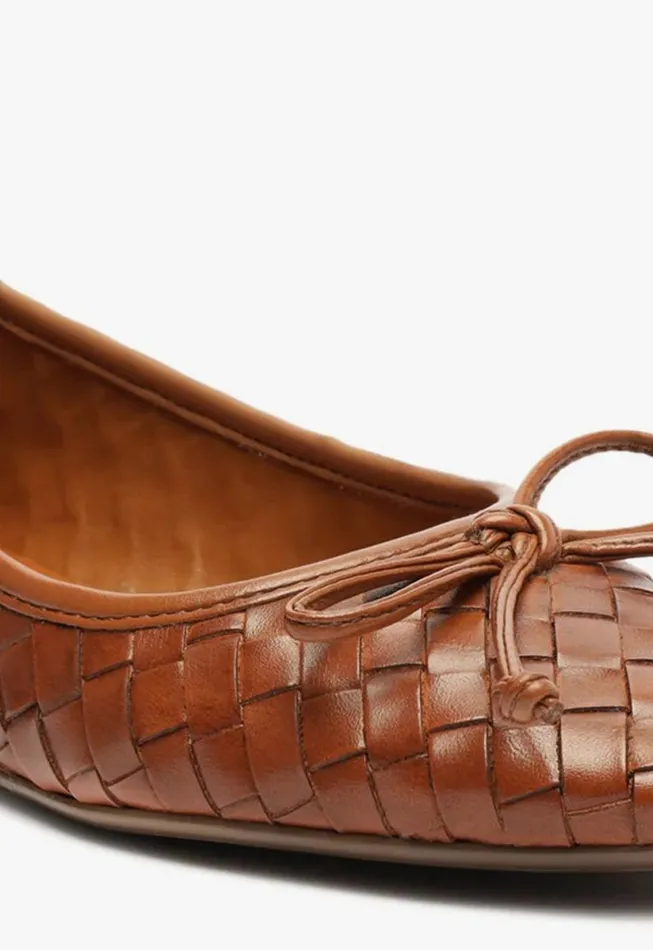 Women Ballerinas Schutz Shoes Arissa Woven Leather Flat Honey Peach