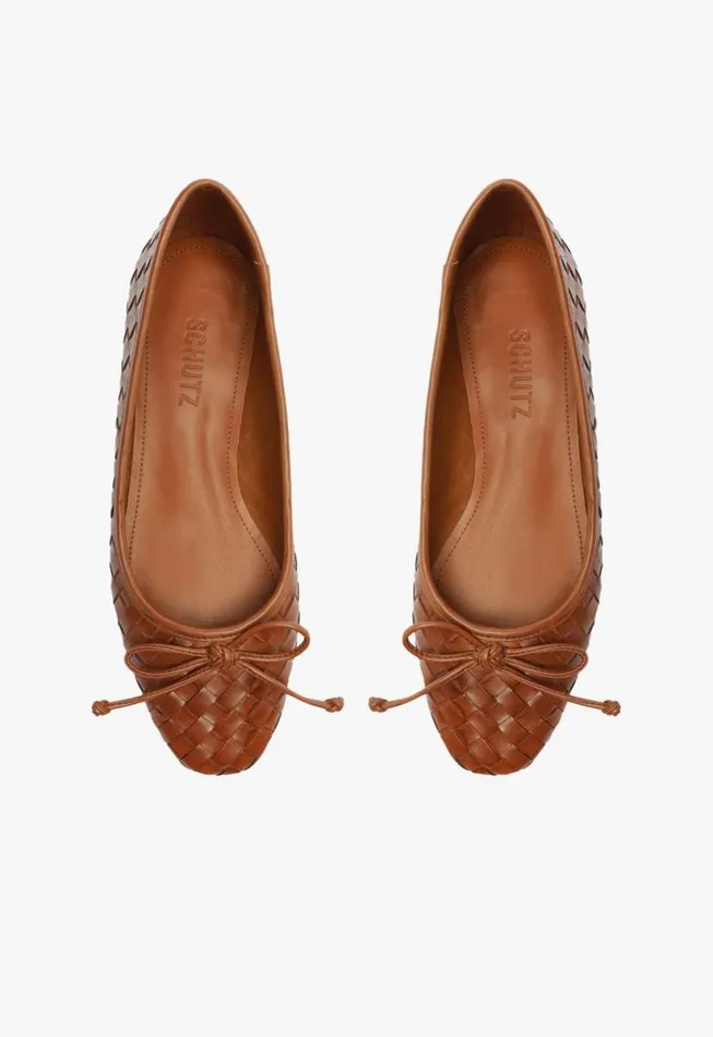 Women Ballerinas Schutz Shoes Arissa Woven Leather Flat Honey Peach