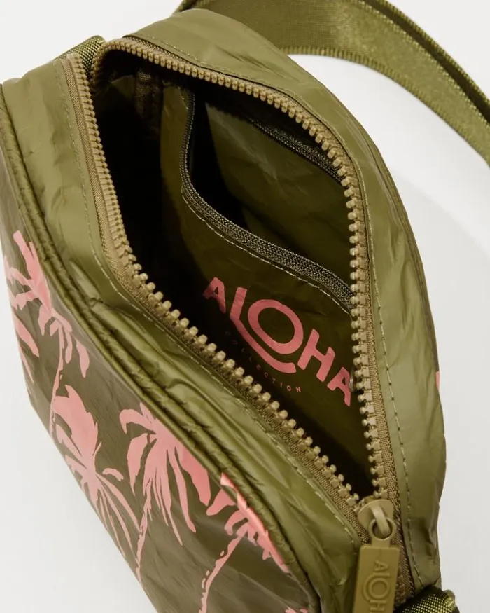 WomenBeach and Home Tommy Bahama Luggage and Travel Aloha Collection Paumalu Le Tour Crossbody Olive WomenBeach and Home Tommy Bahama Luggage and Travel Aloha Collection Paumalu Le Tour Crossbody Olive