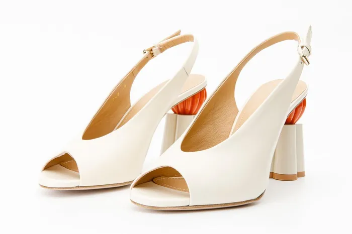 Women The Cimla Cream Leather Pumpkin Heel Sandal Vinci Leather Sandals