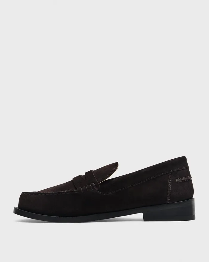Women Theory Shoes City Loafer In Suede Hickory