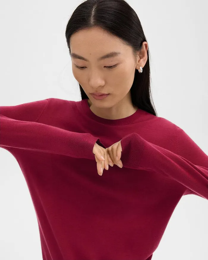 Women Theory Sweaters Cardigans Crewneck Sweater In Regal Wool Deep Rose