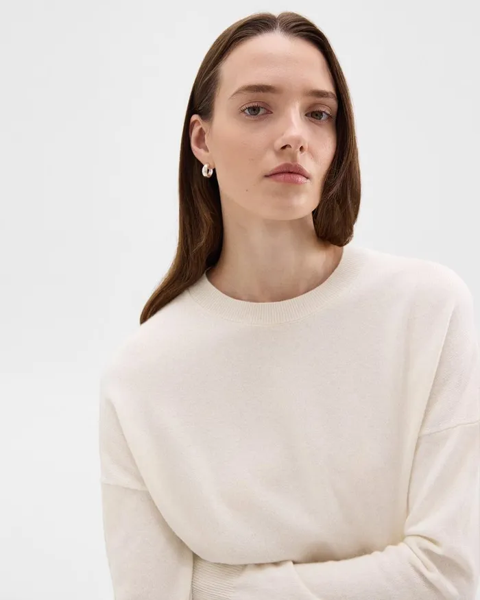 Women Theory Sweaters Cardigans Relaxed Sweater In Cashmere Ivory