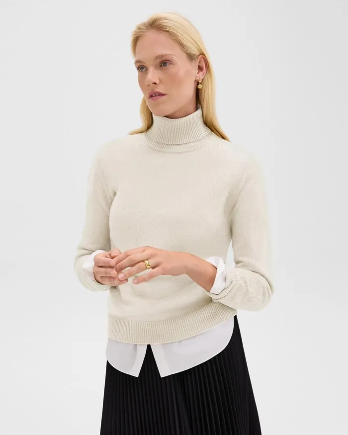 Women Theory Sweaters Cardigans Turtleneck Sweater In Cashmere Ivory