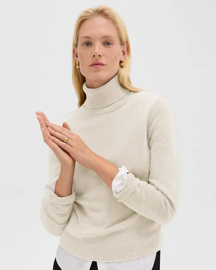Women Theory Sweaters Cardigans Turtleneck Sweater In Cashmere Ivory