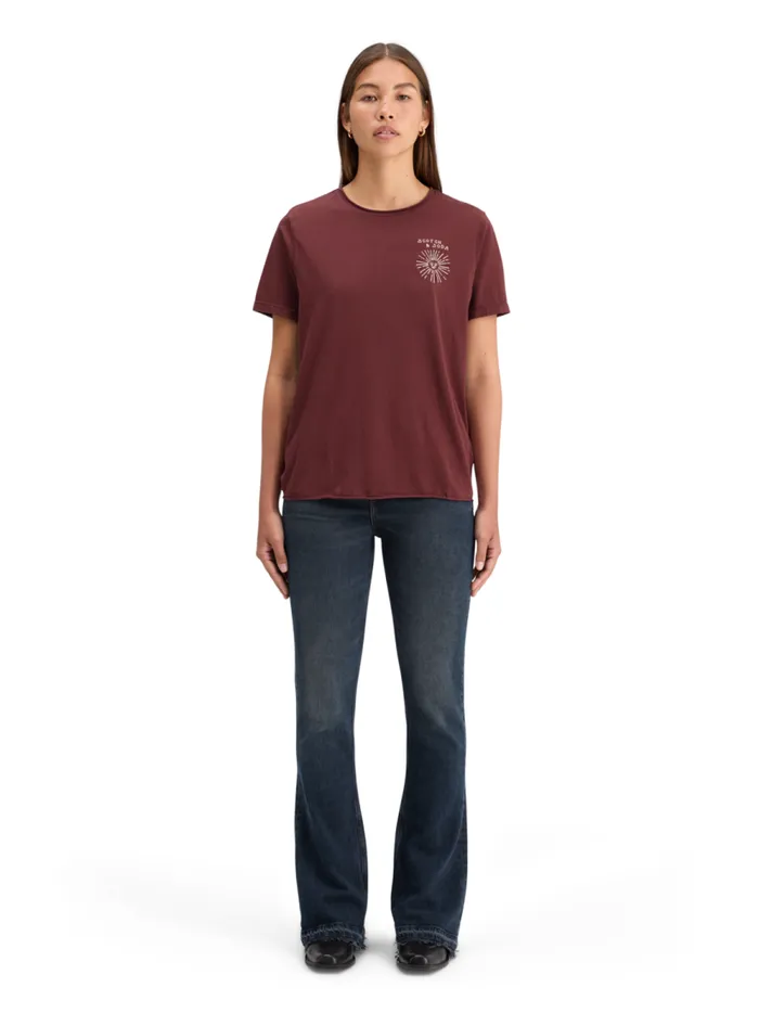 Women WASHED WITH CHEST ARTWORK RELAXED FIT TSHIRT Washed Sage Scotch and Soda Tops and TShirts Women WASHED WITH CHEST ARTWORK RELAXED FIT TSHIRT Washed Sage Scotch and Soda Tops and TShirts